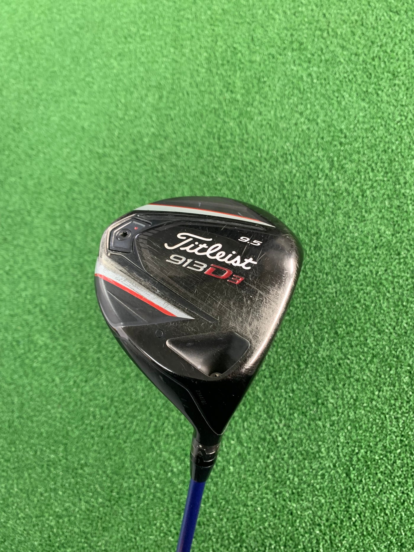 Titleist 913D3 9.5* (Stiff)