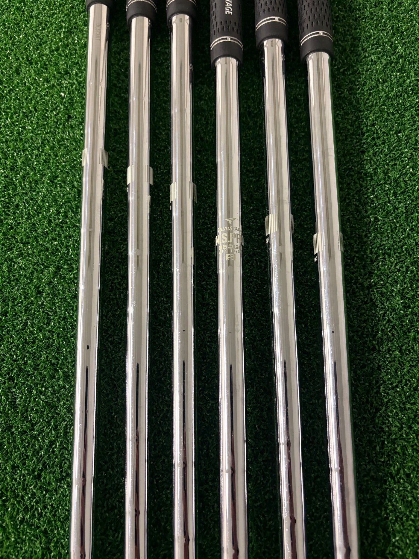Bridgestone Tour Stage X-Blade GR (2012) 5-PW (Stiff)