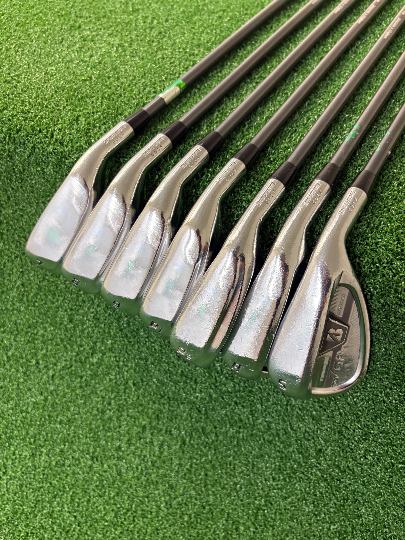 Bridgestone JGR HF1 7-PW + AW + SW (Regular)