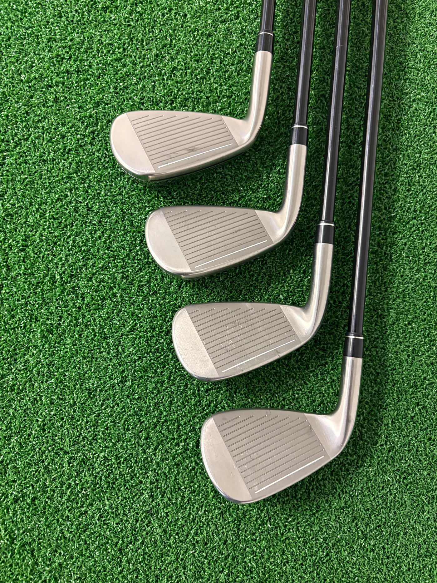 Taylormade M4 (2021) 5-PW + AW + SW (Regular)