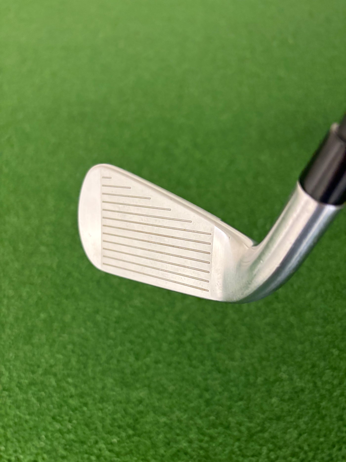 Titleist U510 22* 4 Utility Iron (Stiff)