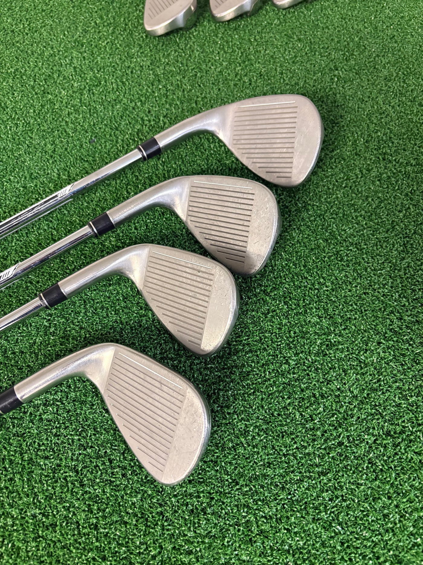 Taylormade M4 (2021) 5-PW + AW + SW (Stiff)