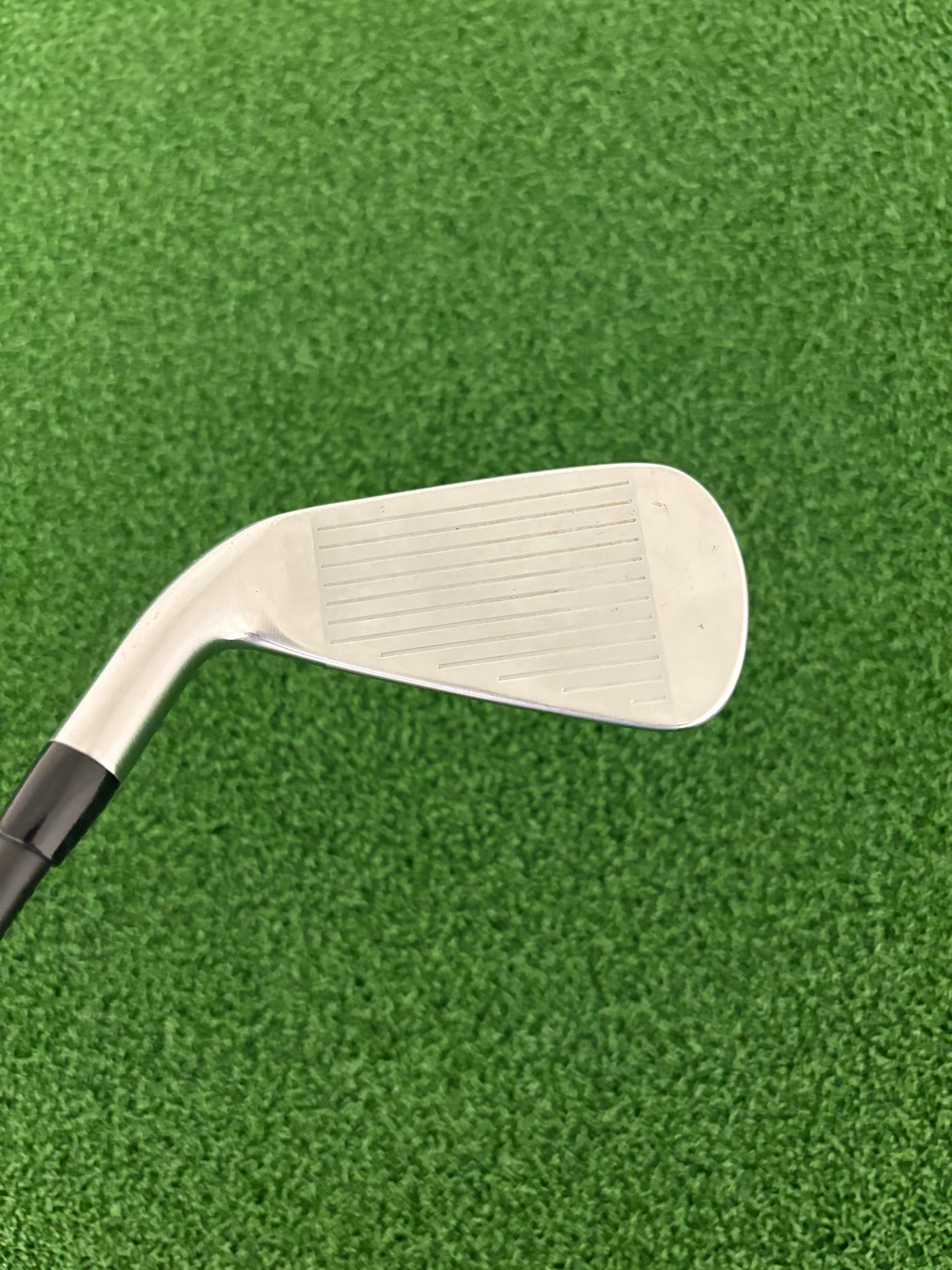 Titleist U510 22* 4 Utility Iron (Stiff)