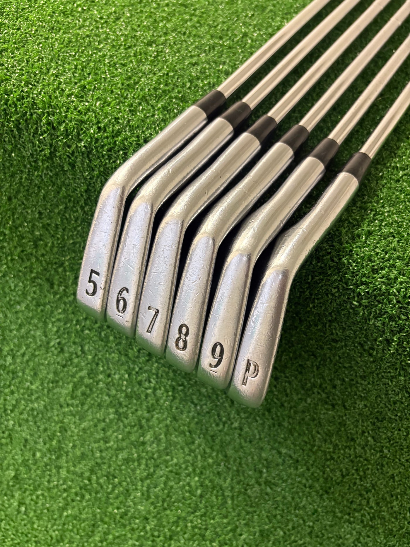 Titleist 714MB 5-PW (Stiff) LEFT HAND